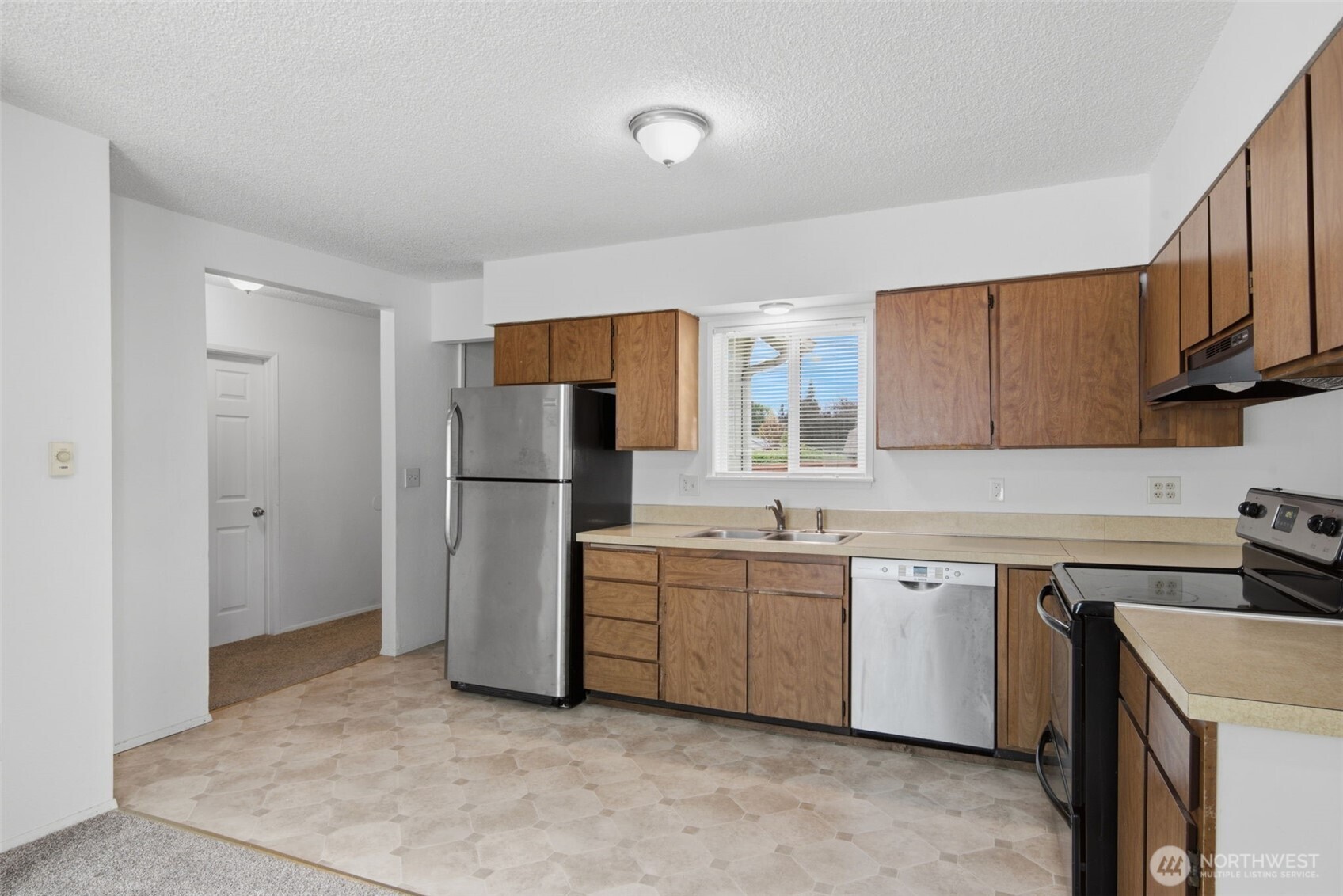 5156 S Cushman Avenue Property Photo 16