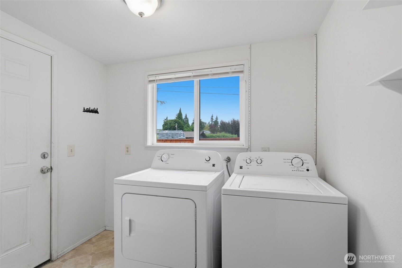 5156 S Cushman Avenue Property Photo 24