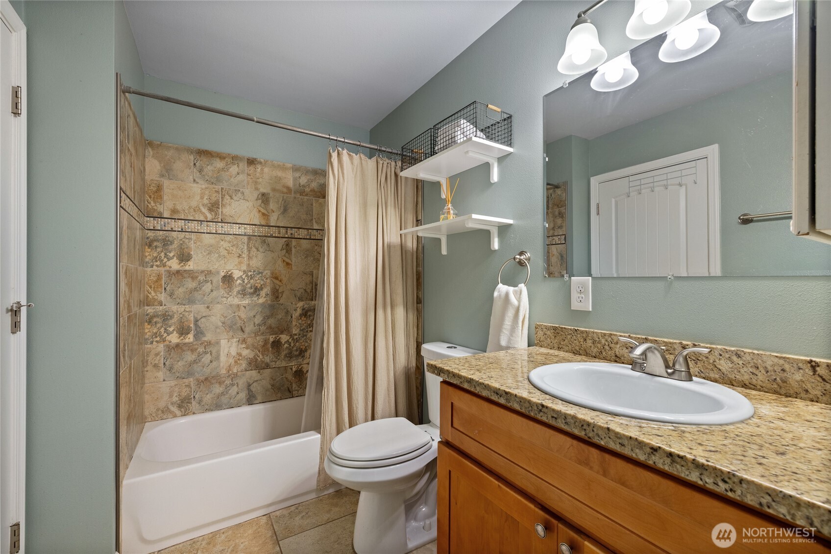 5606 Vickery Avenue Property Photo 6