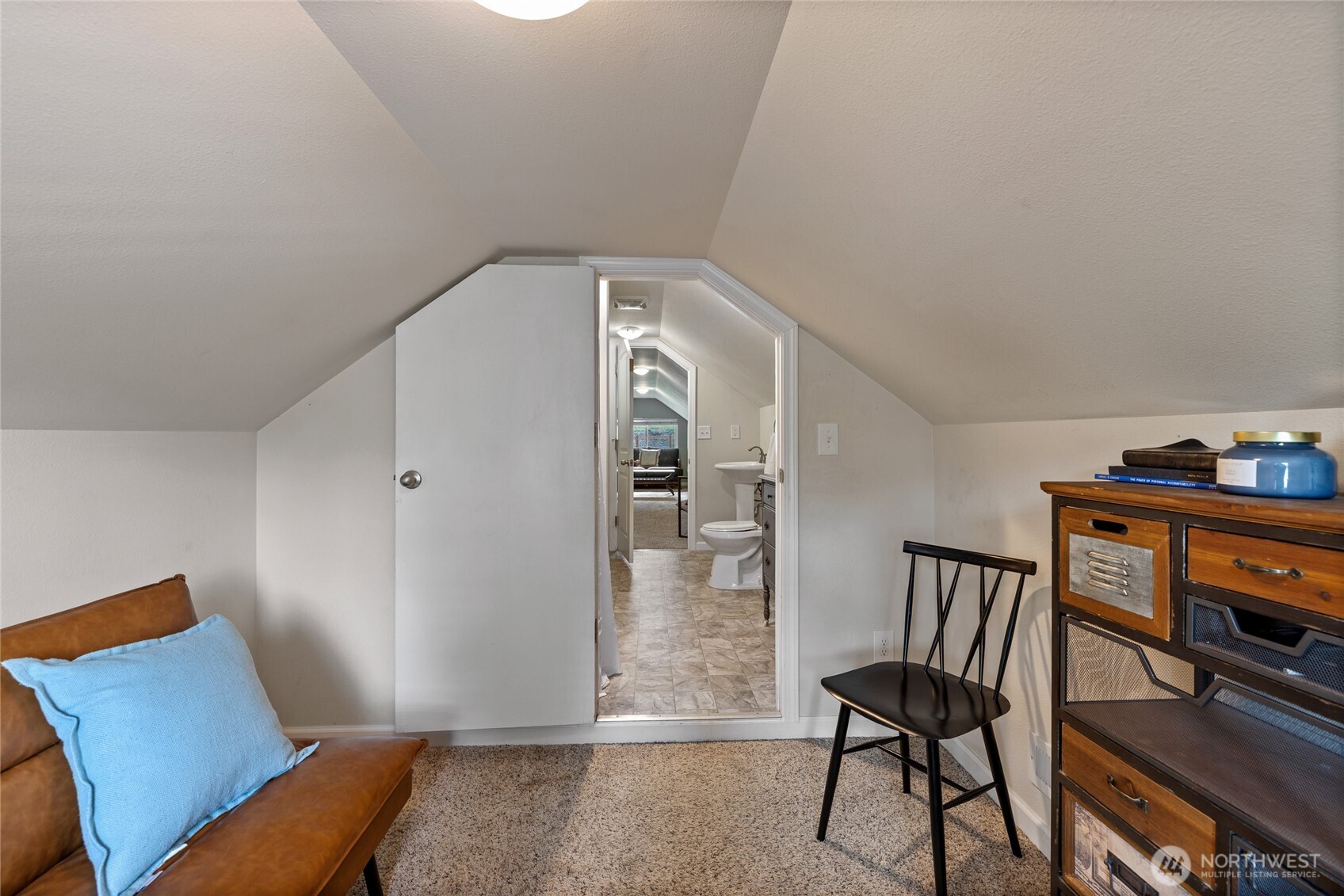 5606 Vickery Avenue Property Photo 10