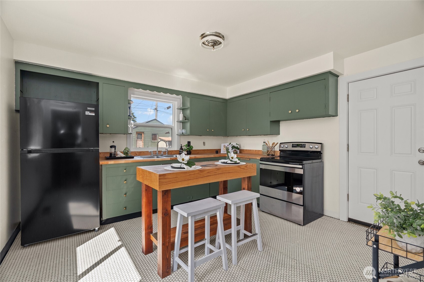 3716 E G Street Property Photo 15