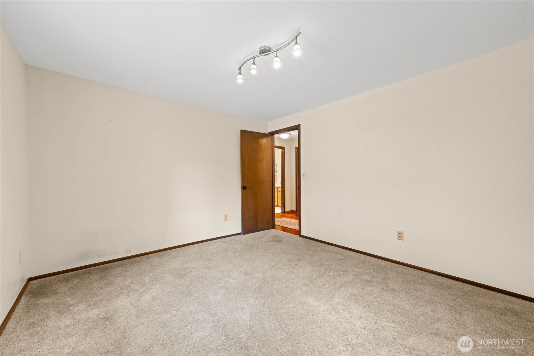 7925 Mullen Road Property Photo 12