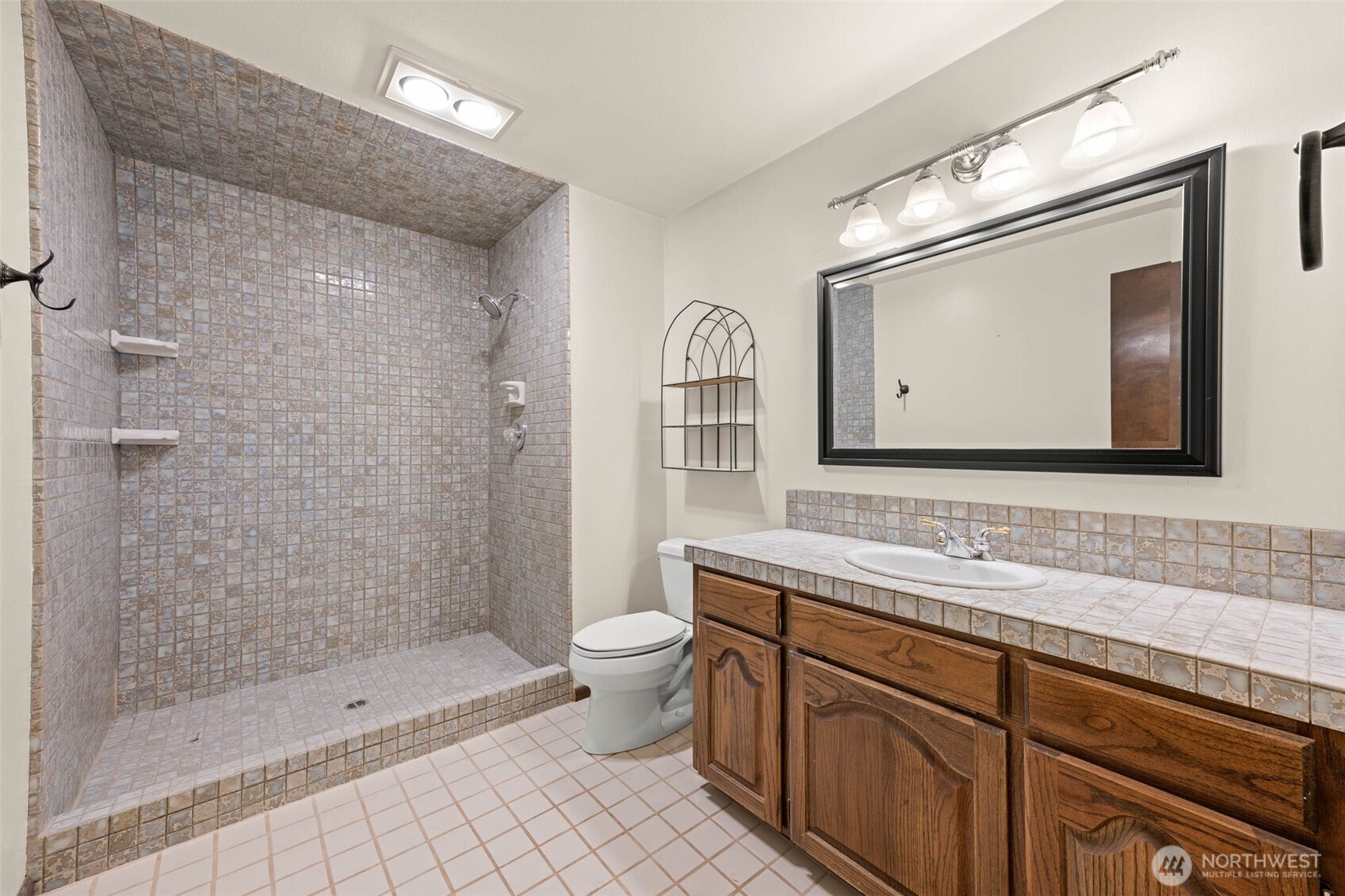 7925 Mullen Road Property Photo 14
