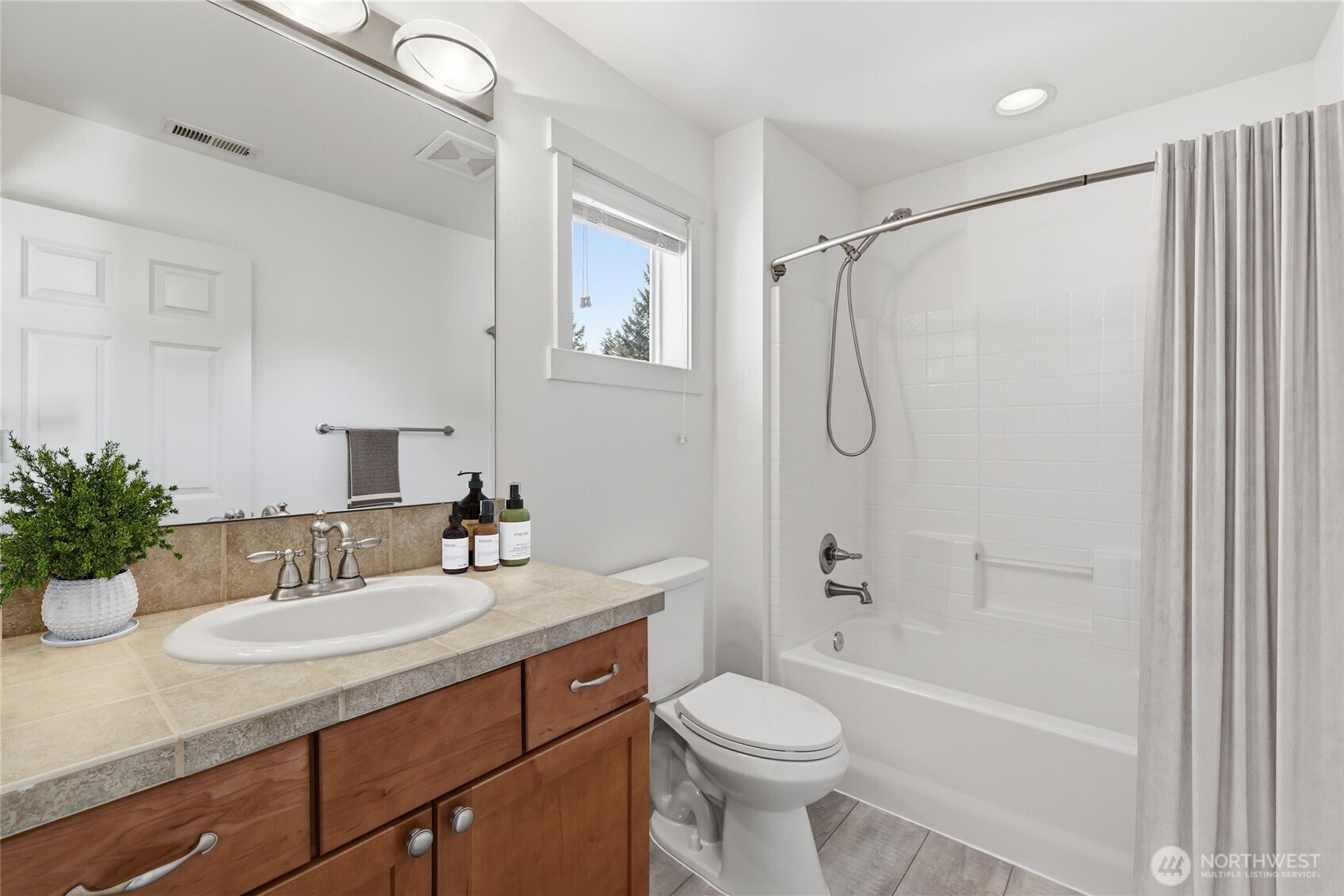 36703 Se Gravenstein Court Property Photo 23