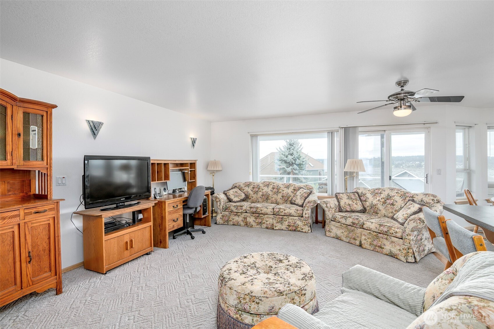 1550 13th Court Property Photo 6