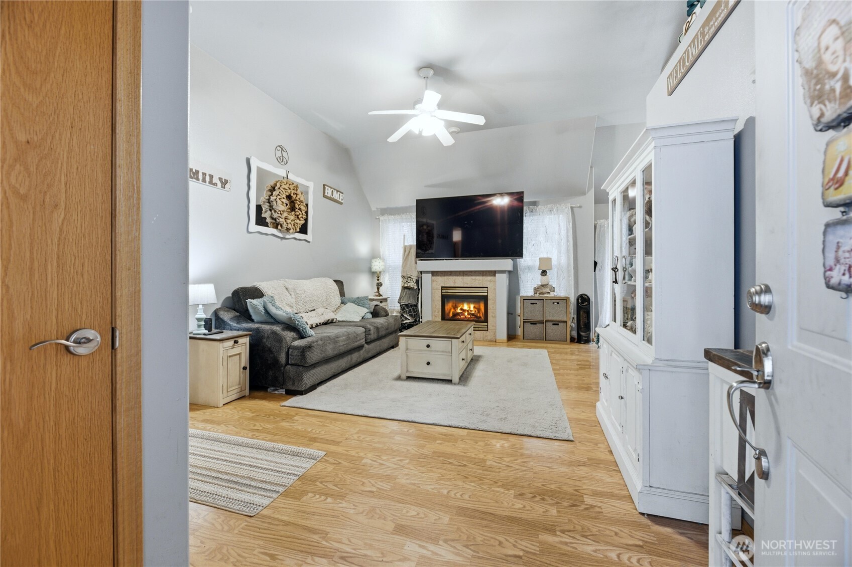 18821 Rampart Drive Property Photo 3