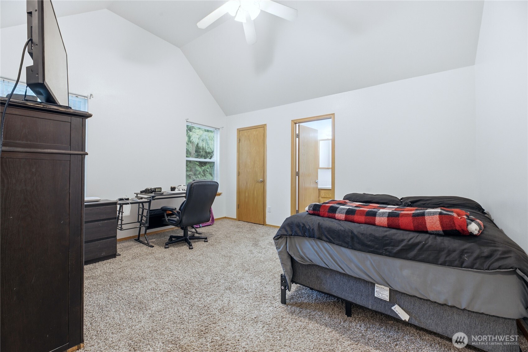 18821 Rampart Drive Property Photo 11