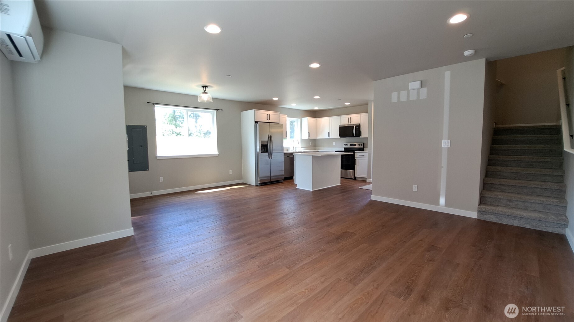 3111 E Camellia Way Property Photo 7
