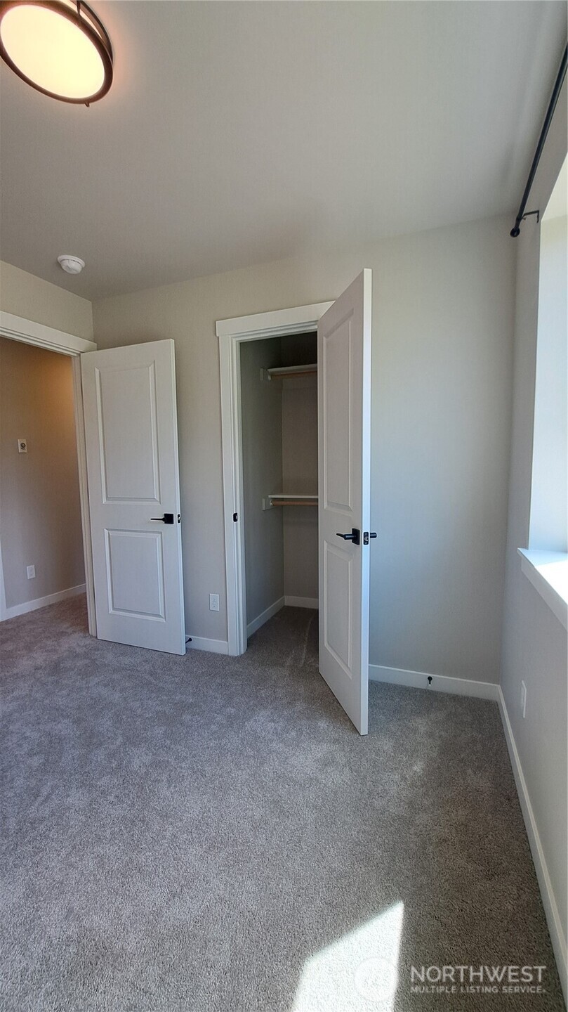 3111 E Camellia Way Property Photo 18