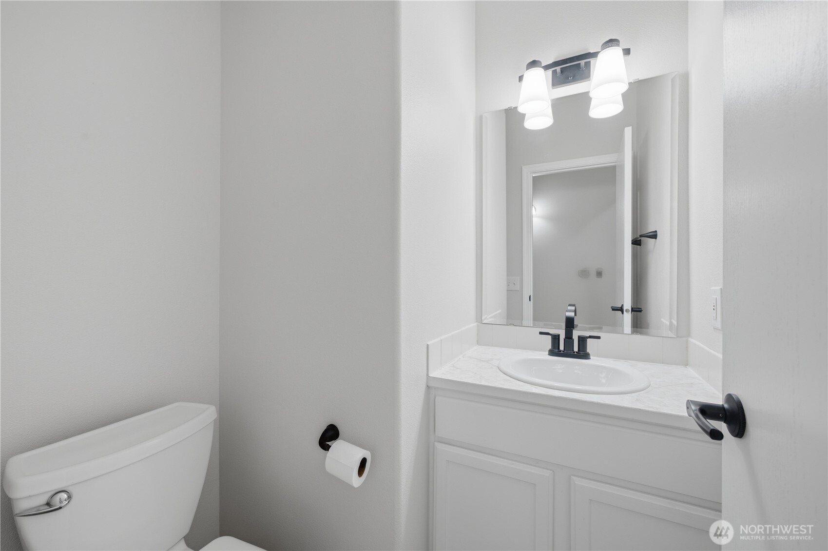18012 Ambleside Court Property Photo 19