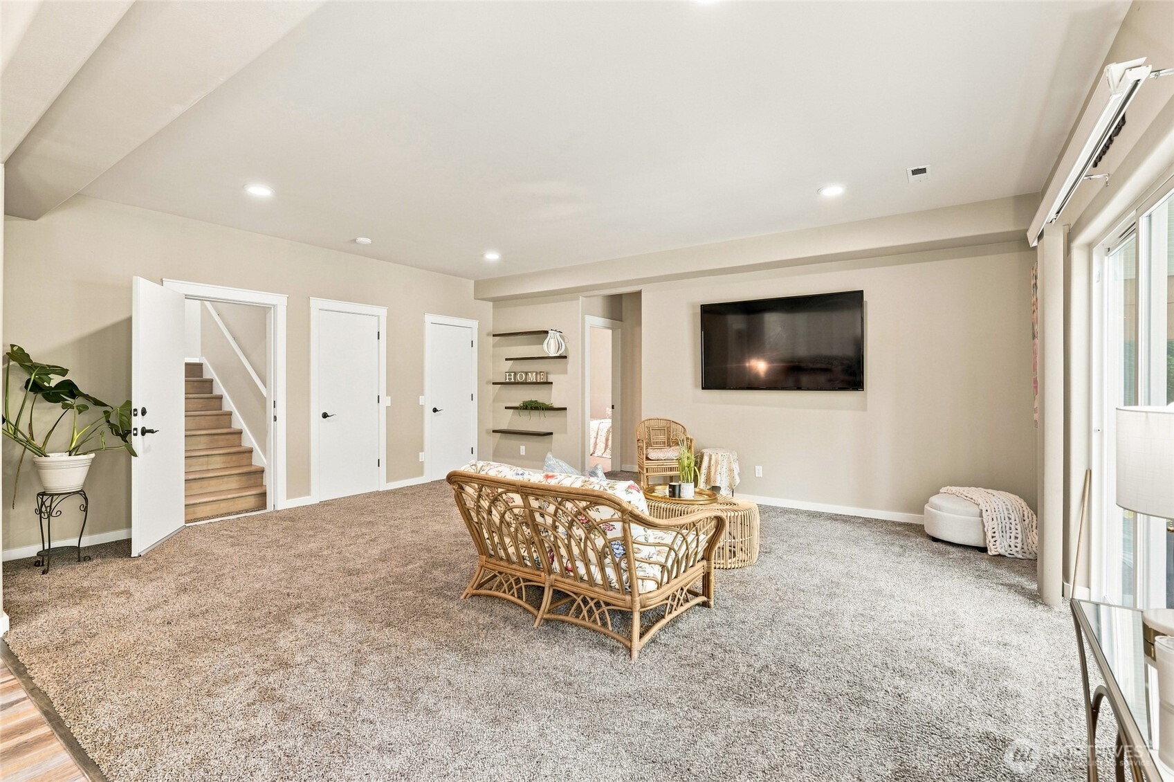 18012 Ambleside Court Property Photo 27