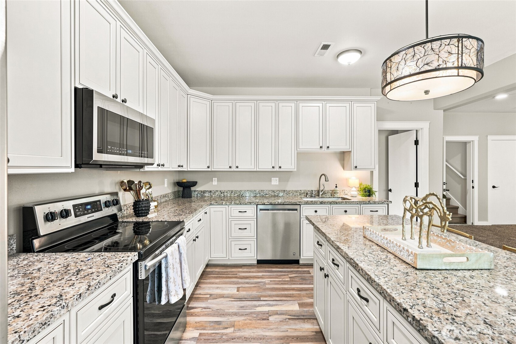 18012 Ambleside Court Property Photo 35