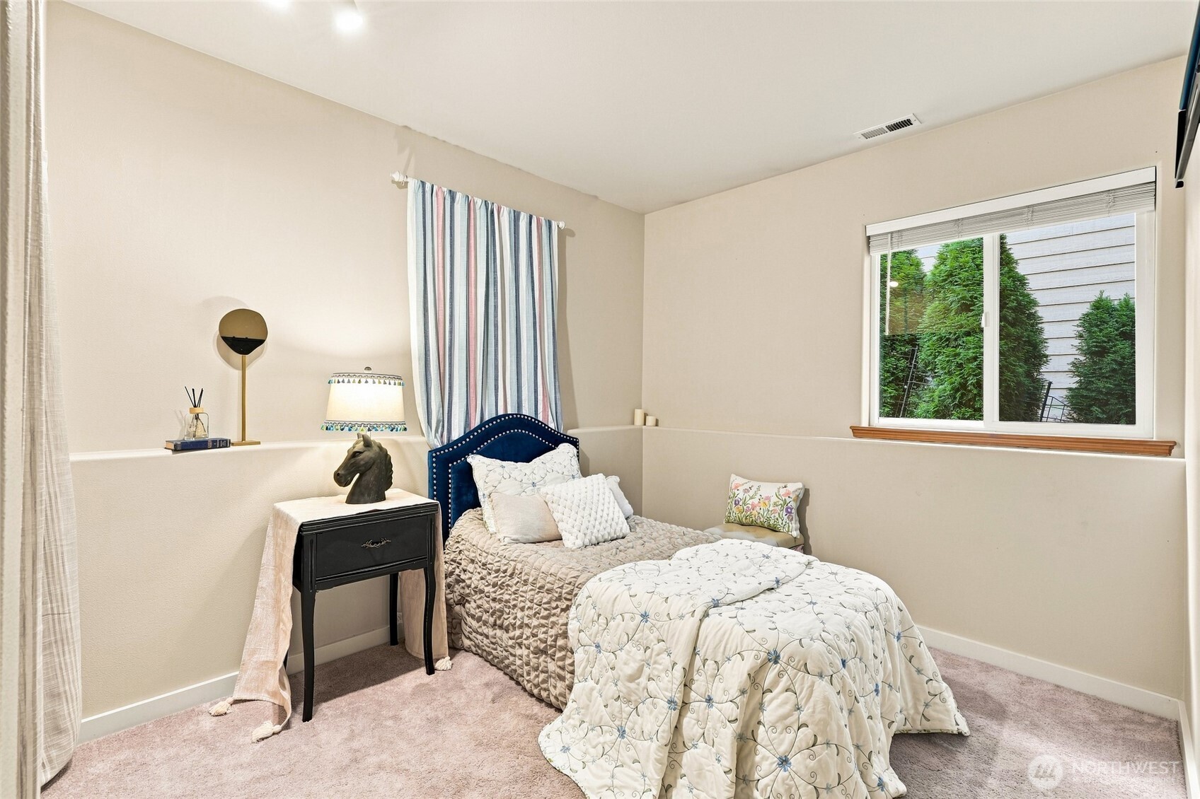 18012 Ambleside Court Property Photo 37