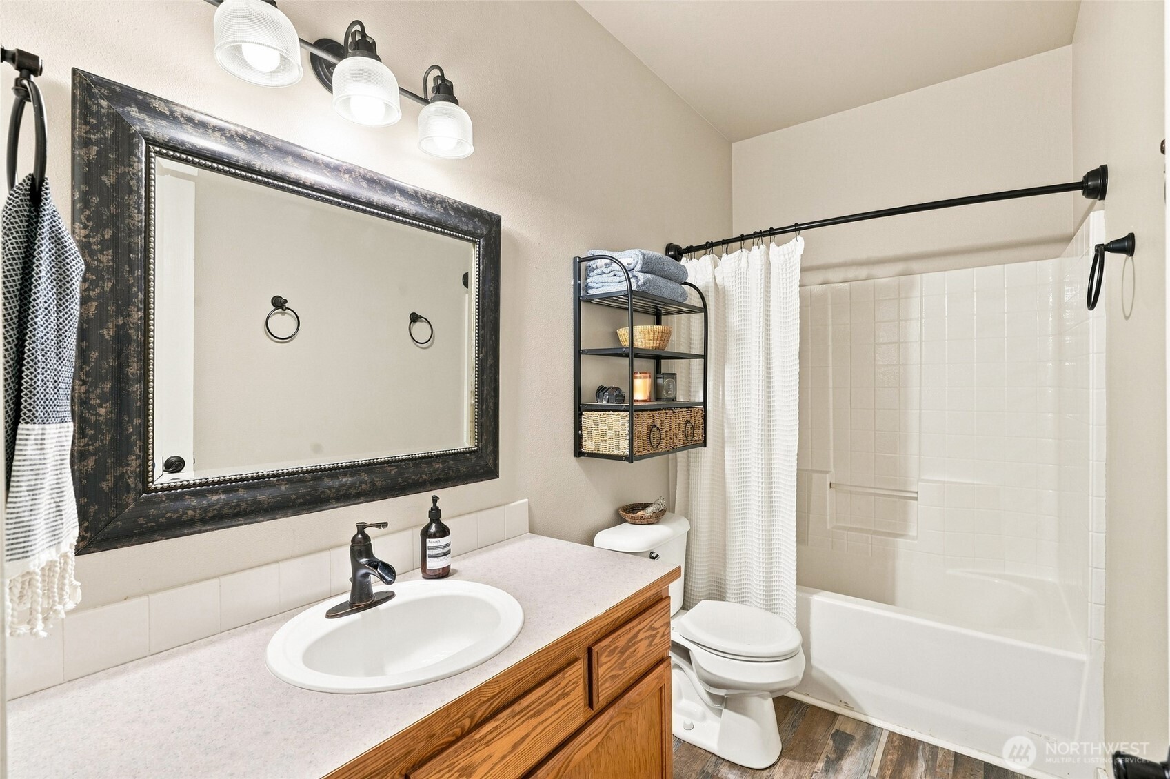18012 Ambleside Court Property Photo 40