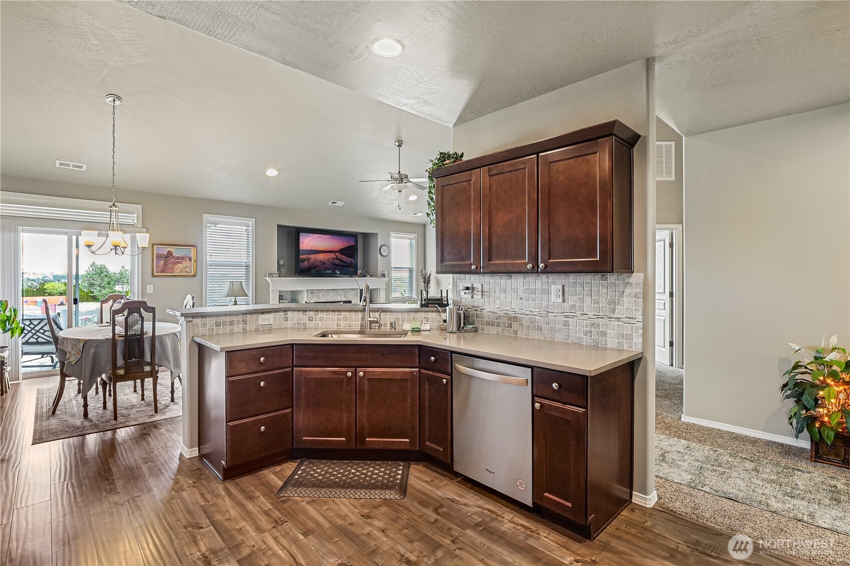 4309 Hedman Court Property Photo 11