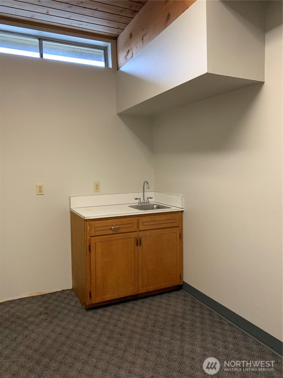 2418 California Street Property Photo 11