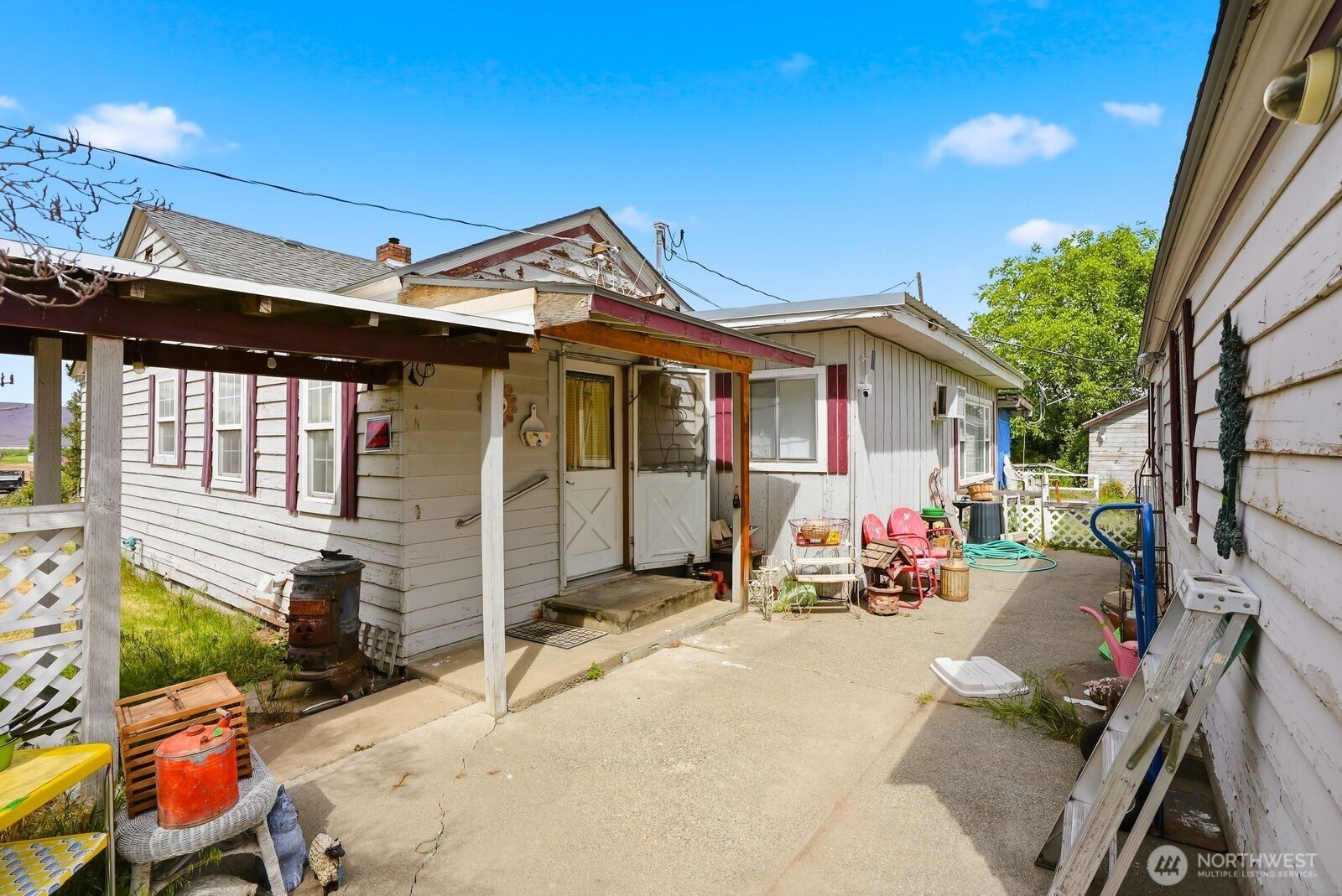 1580 N Cottonwood Road Property Photo 2