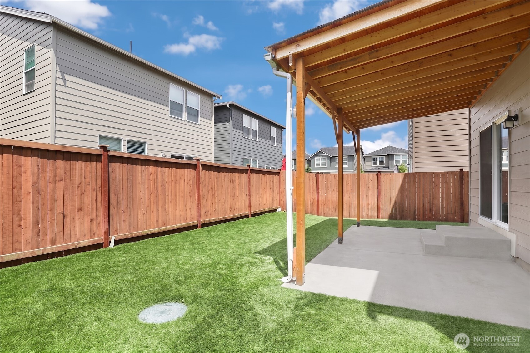 18708 Emmons Court Property Photo 3