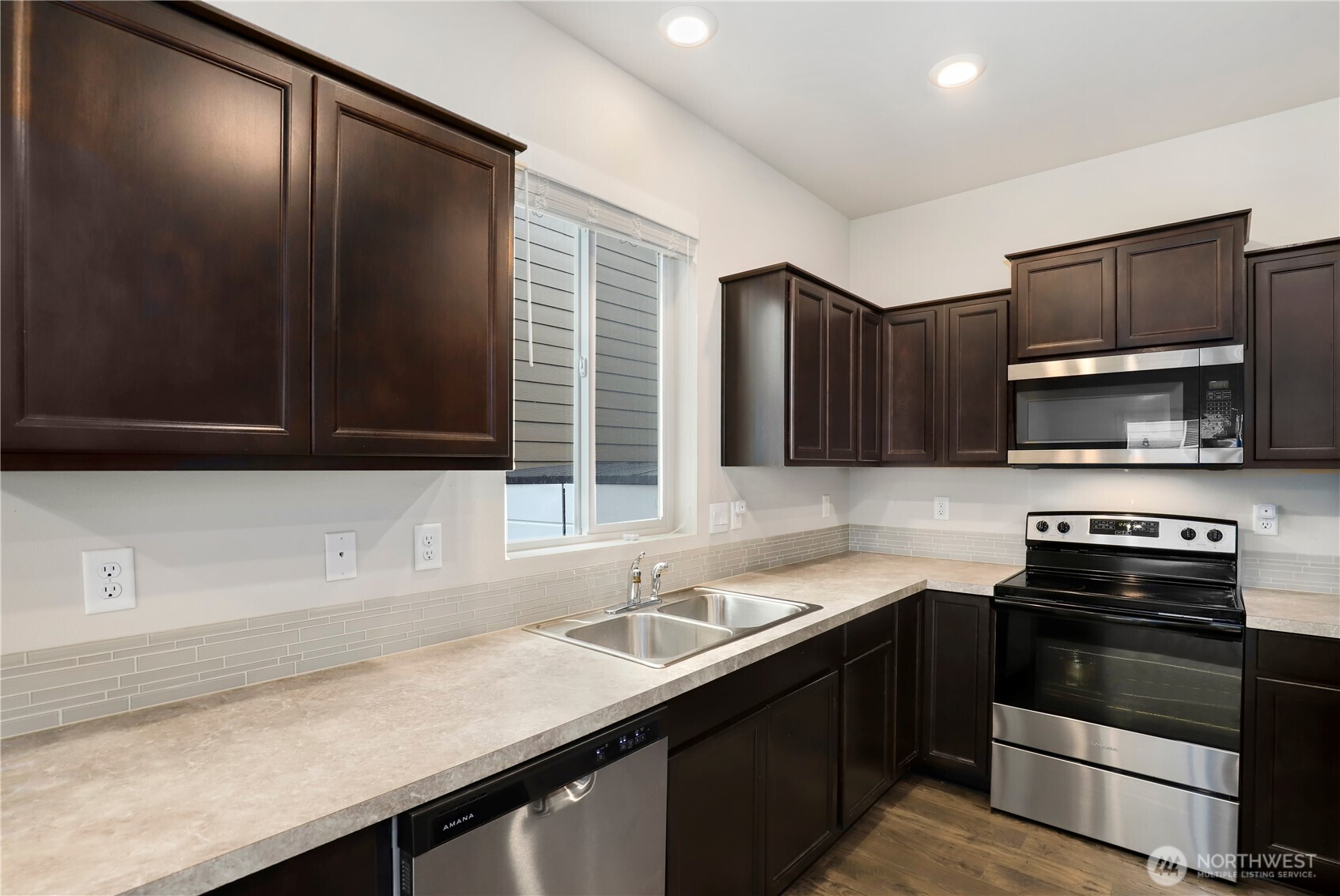 18708 Emmons Court Property Photo 8