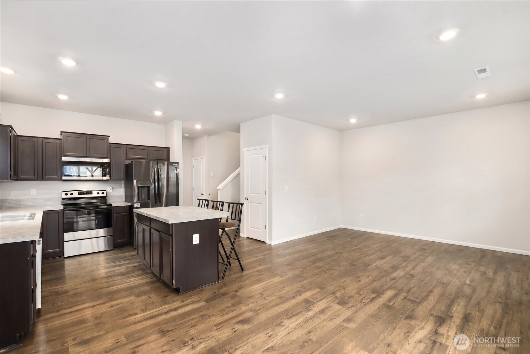18708 Emmons Court Property Photo 9