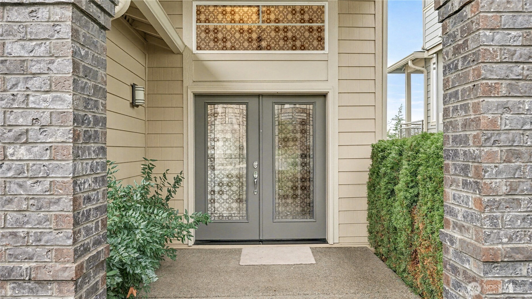 20601 93rd Place 2 Property Photo 2