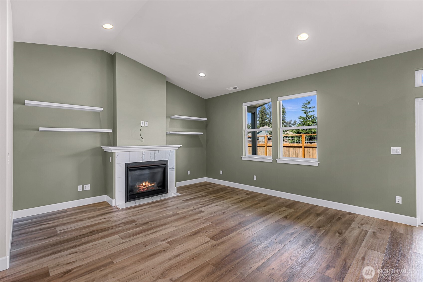 1410 Woods Point Loop Property Photo 12