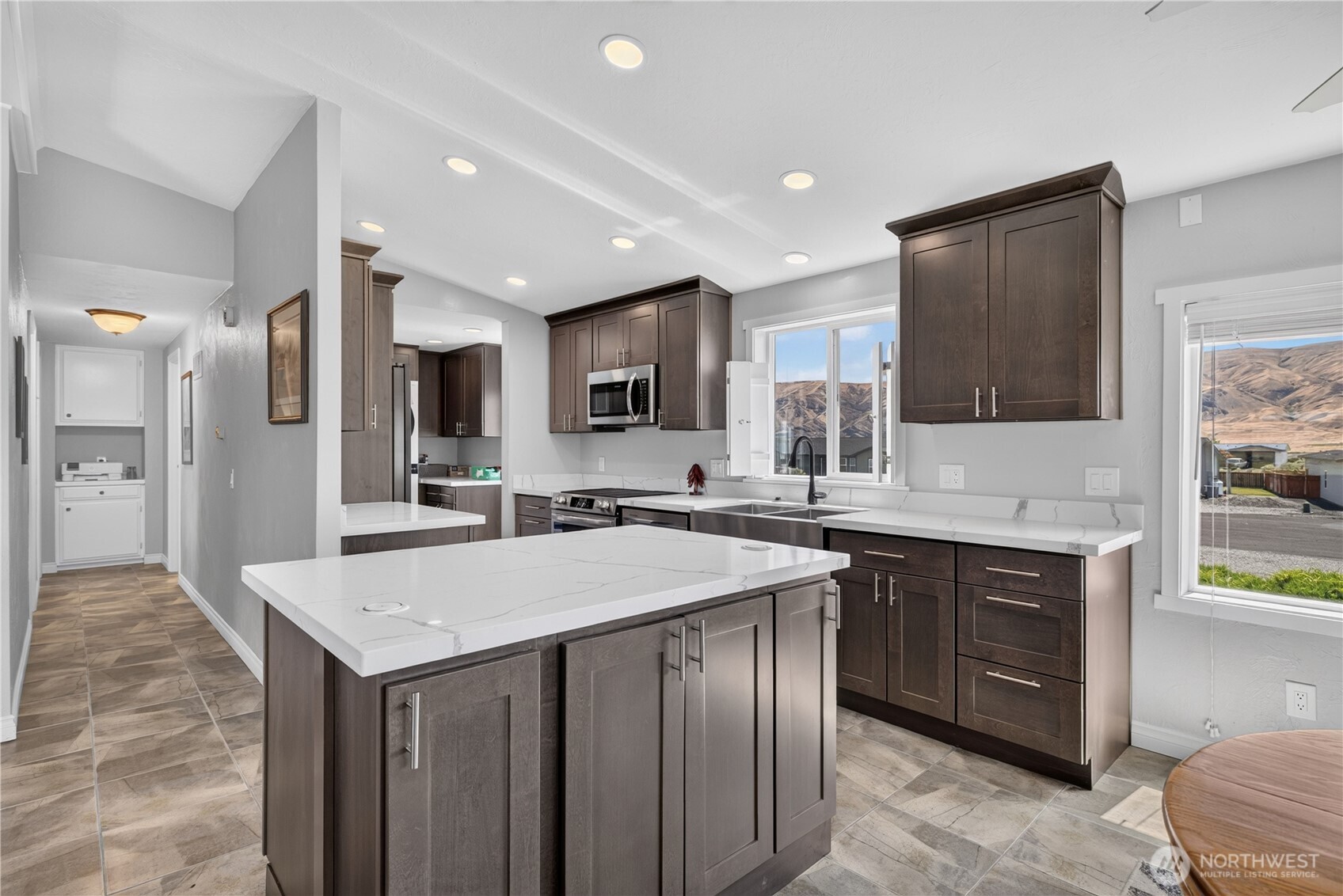 403 Summer Place Property Photo 11
