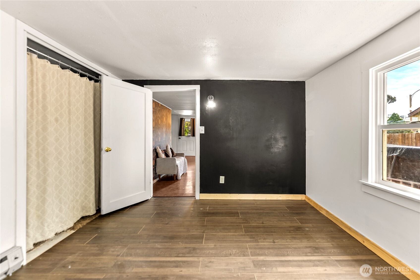 14 S Elm Street Property Photo 19