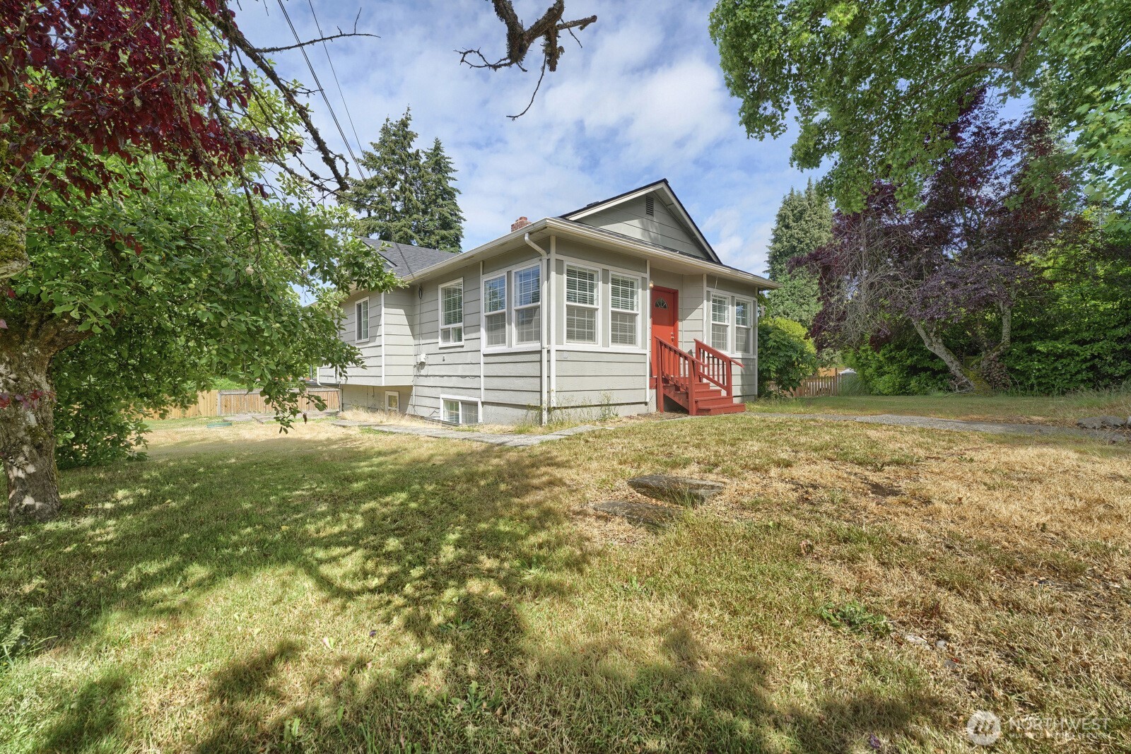 19401 8th Avenue Property Photo 1
