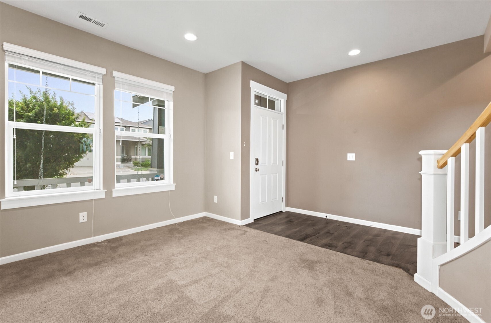2805 Fiddleback Street Property Photo 5