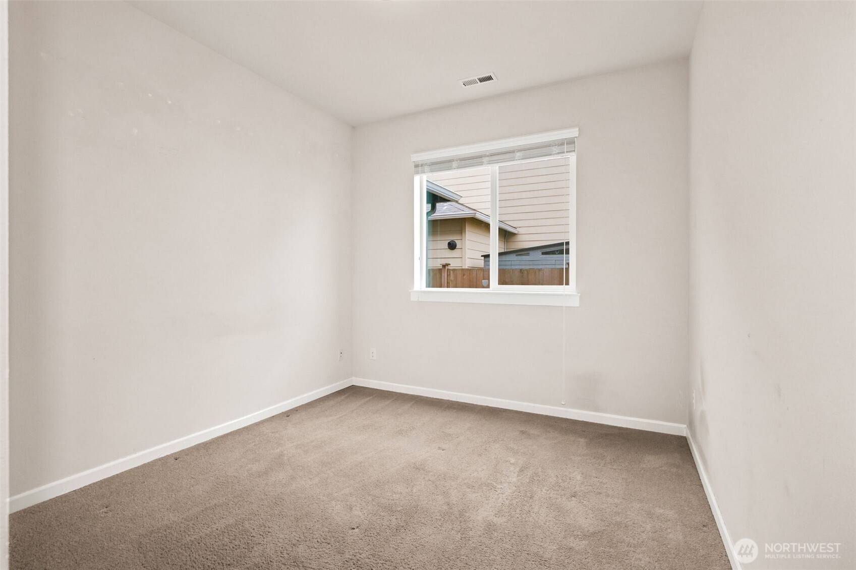 2805 Fiddleback Street Property Photo 16
