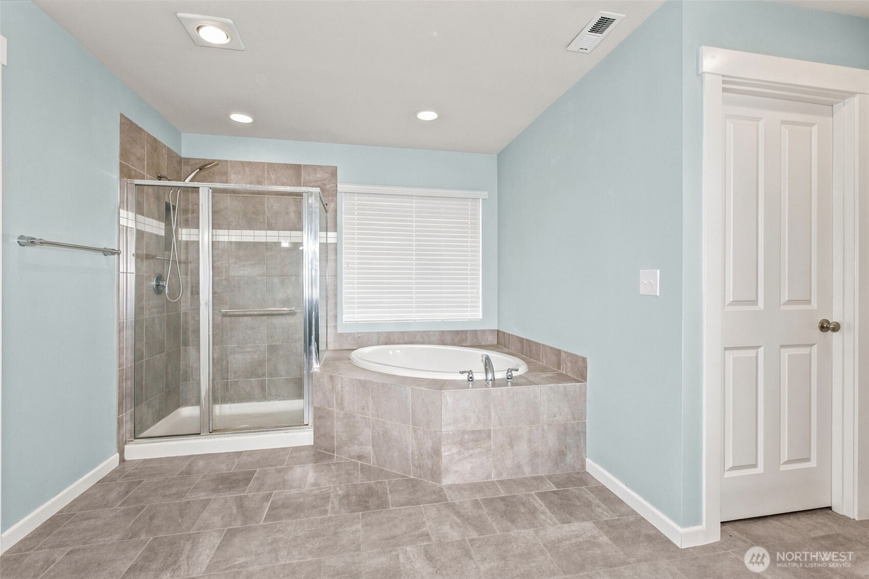 2805 Fiddleback Street Property Photo 22