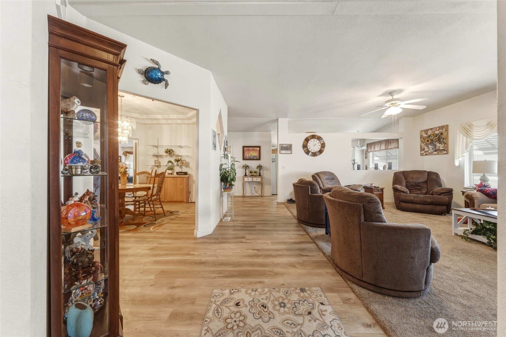 1419 Topaz Property Photo 4
