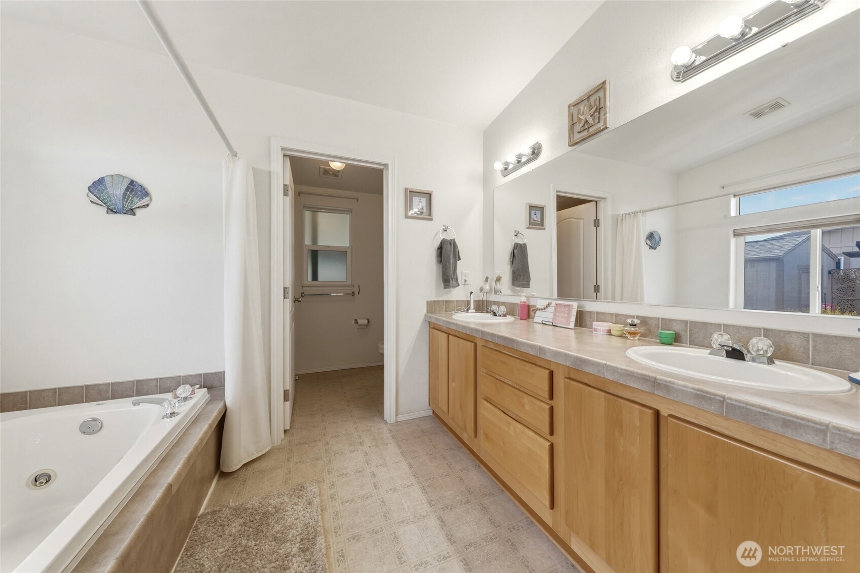 1419 Topaz Property Photo 29