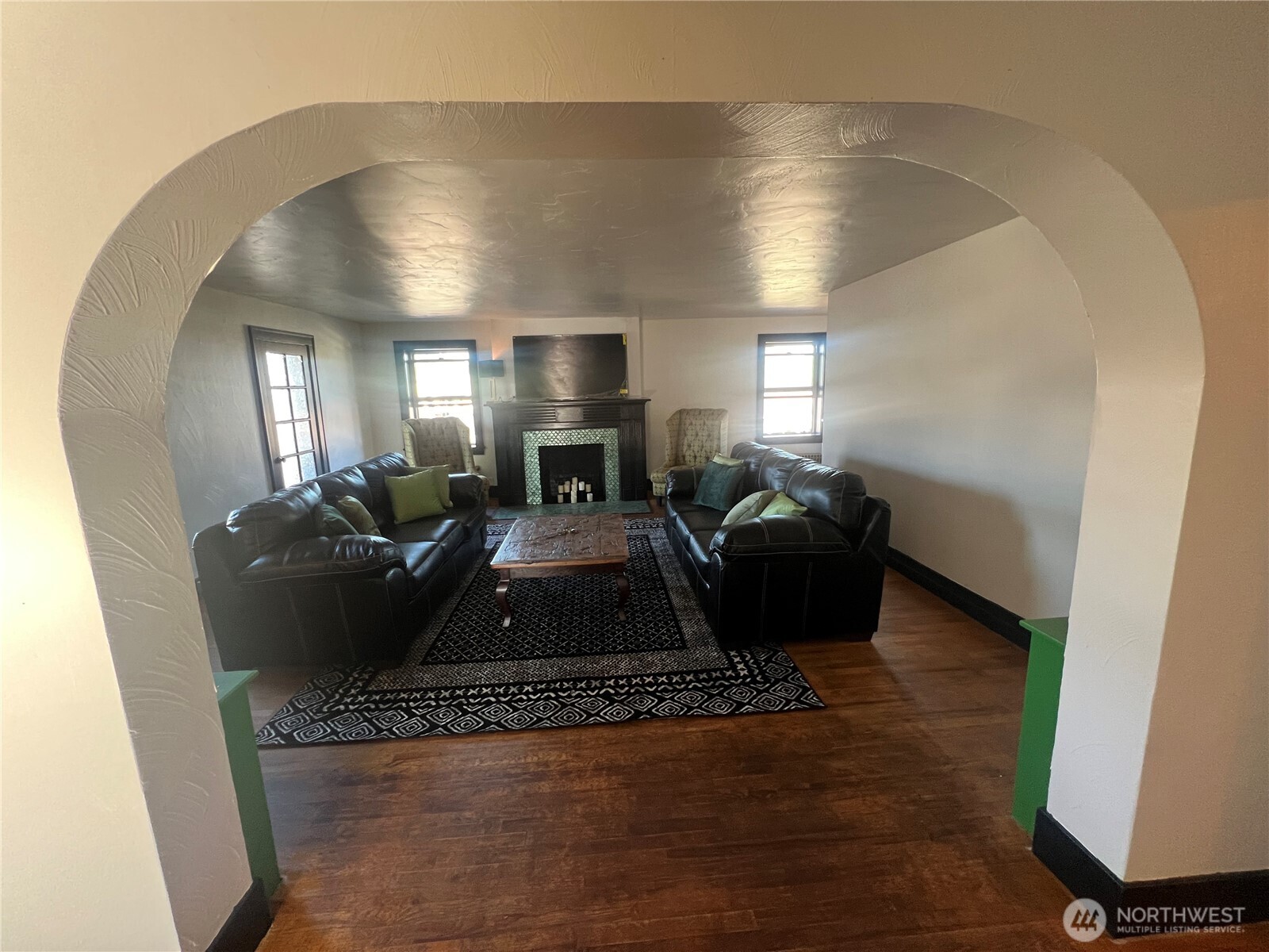 703 W Railroad Property Photo 19