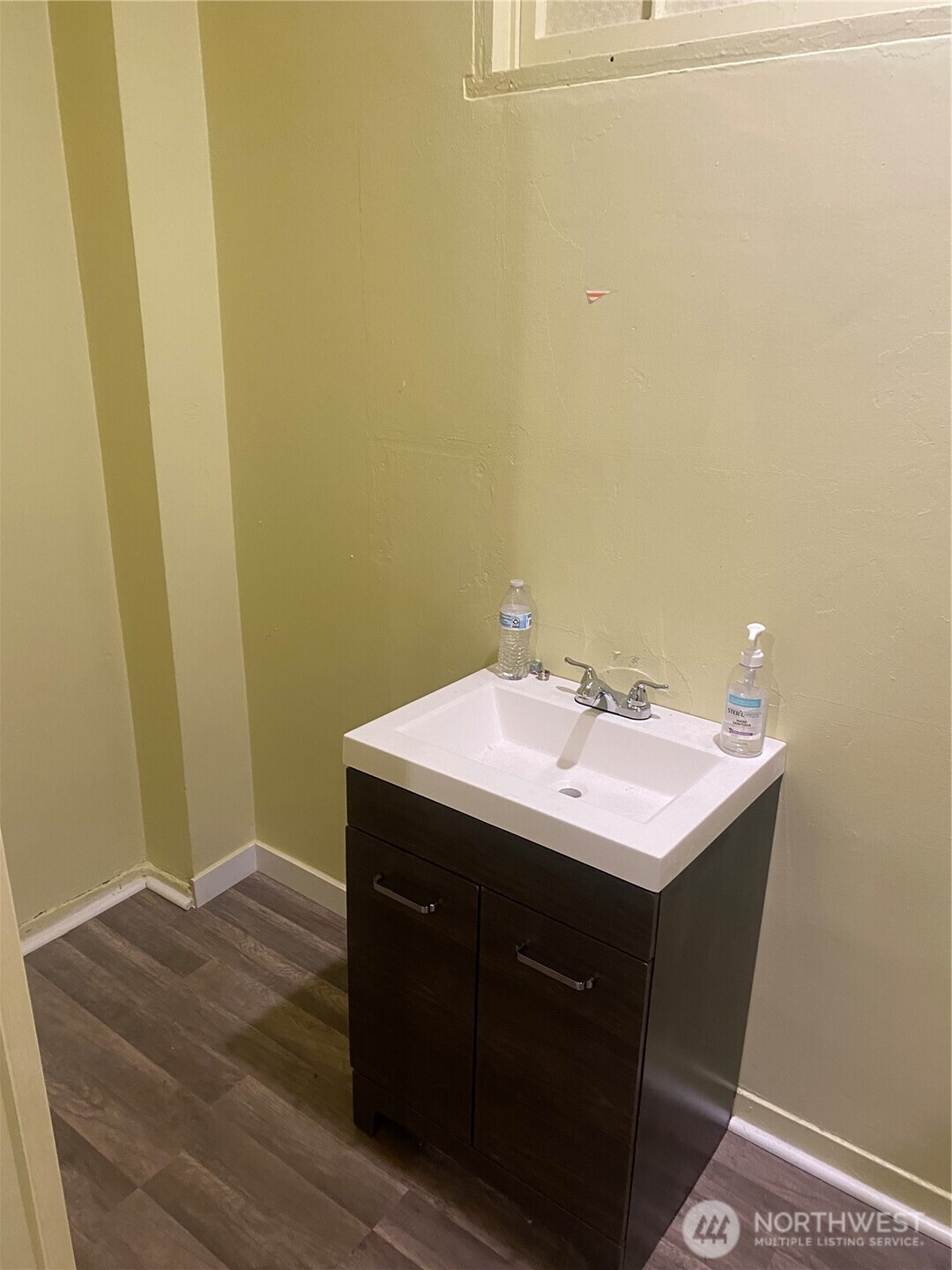 703 W Railroad Property Photo 31