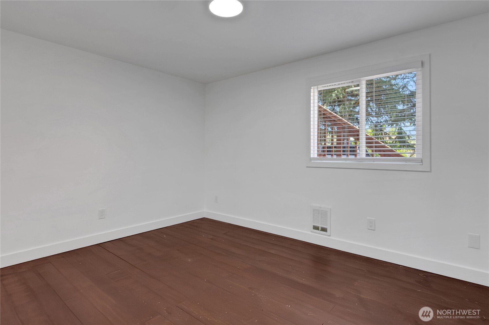 417 23rd Avenue 4 Property Photo 6