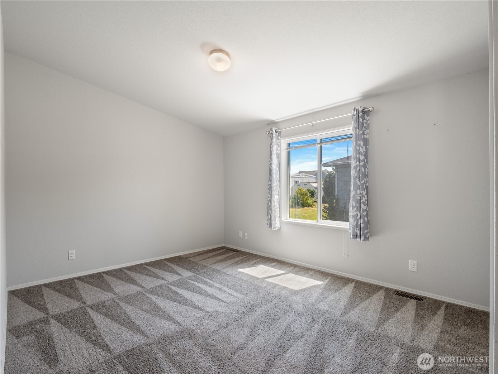 10713 61st Street 108a Property Photo 16