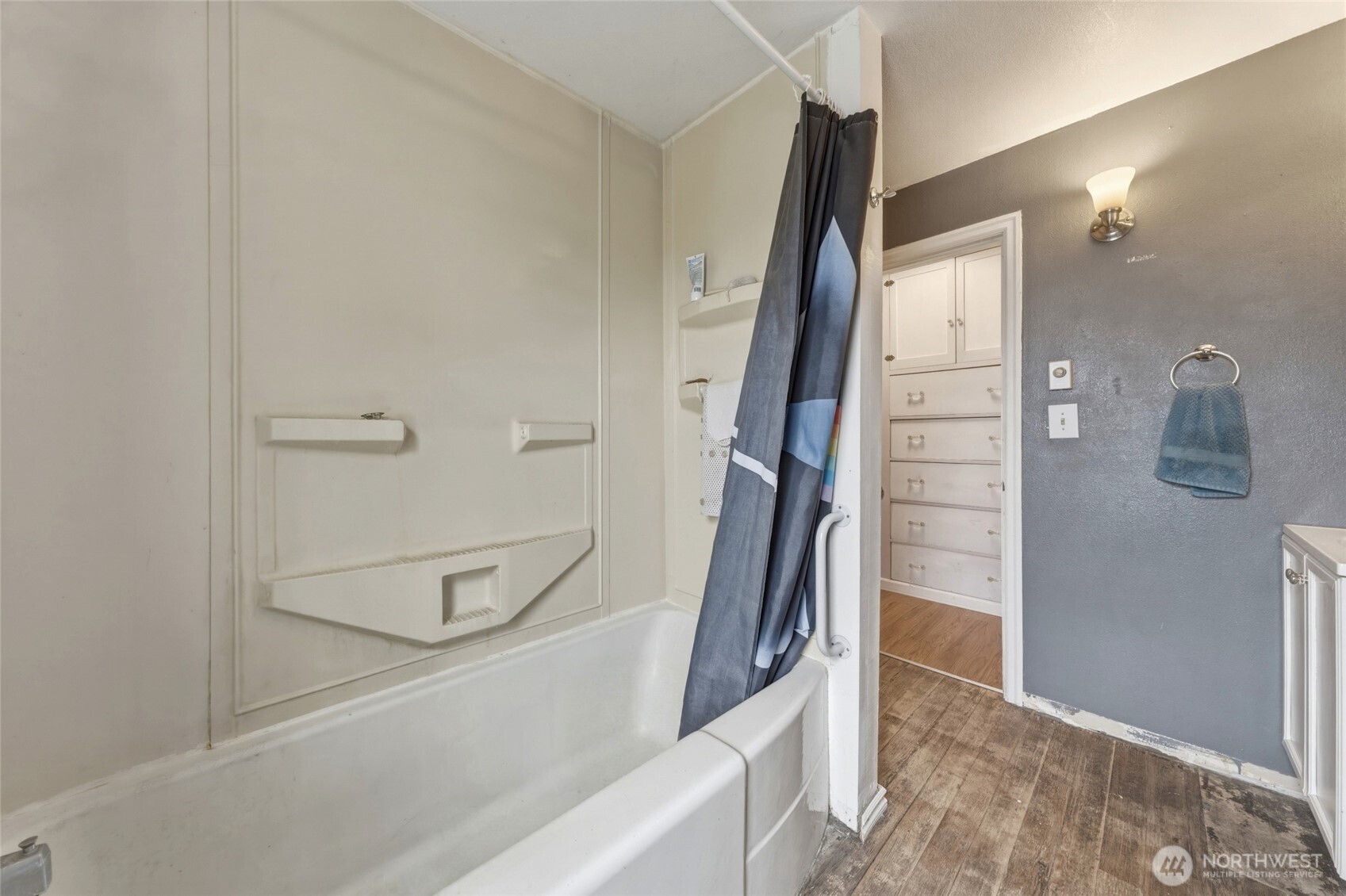 707 Russell Street Property Photo 12