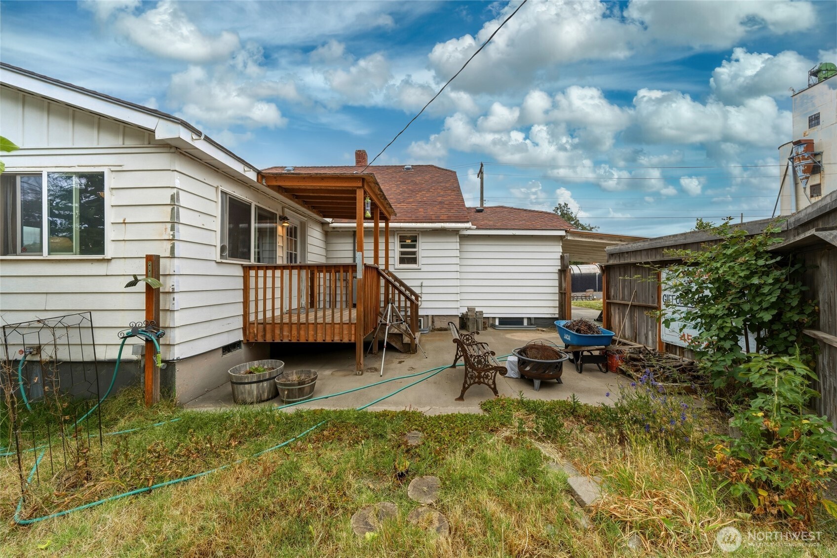 707 Russell Street Property Photo 27