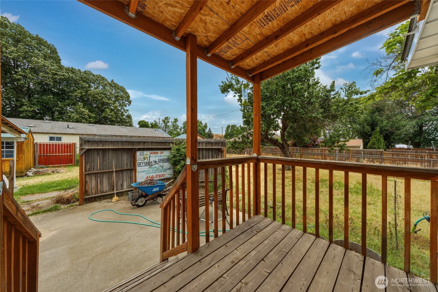 707 Russell Street Property Photo 28