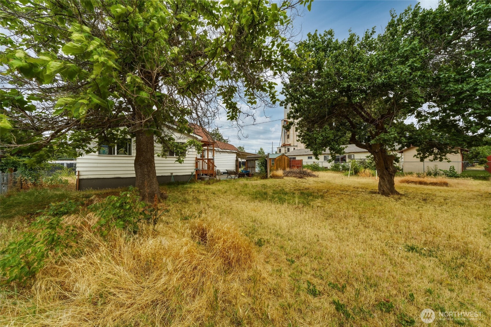 707 Russell Street Property Photo 29