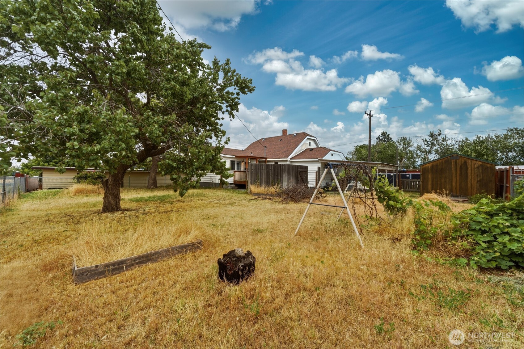 707 Russell Street Property Photo 30