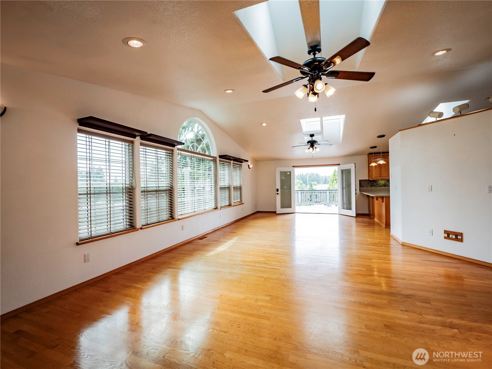 518 H Street Property Photo 13