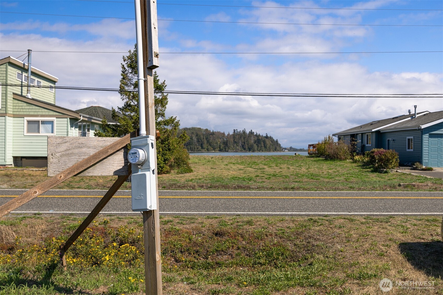 4273 Saltspring Drive Property Photo 14