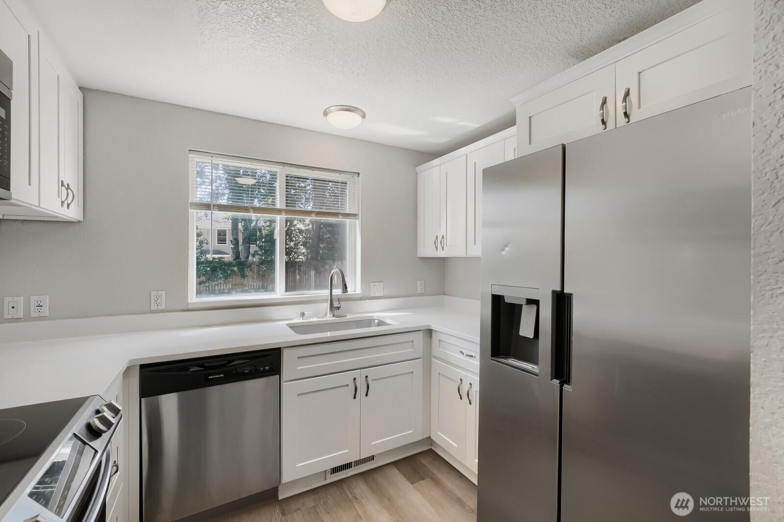 5517 39th Avenue Property Photo 11