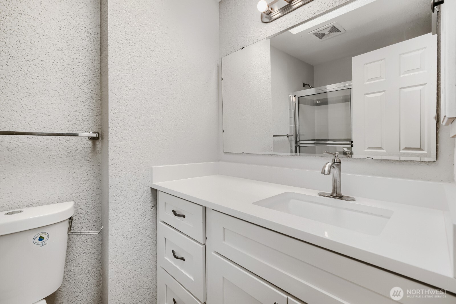 5517 39th Avenue Property Photo 18