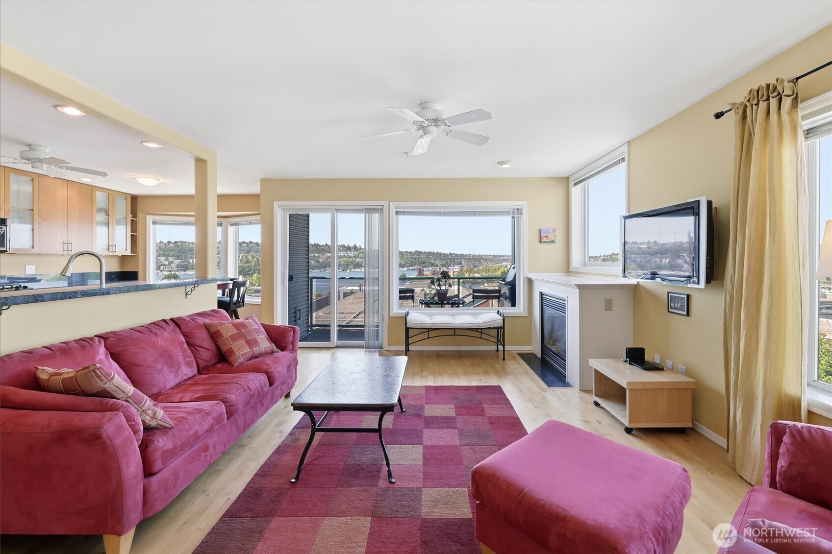 2713 Boylston Avenue 201 Property Photo 8