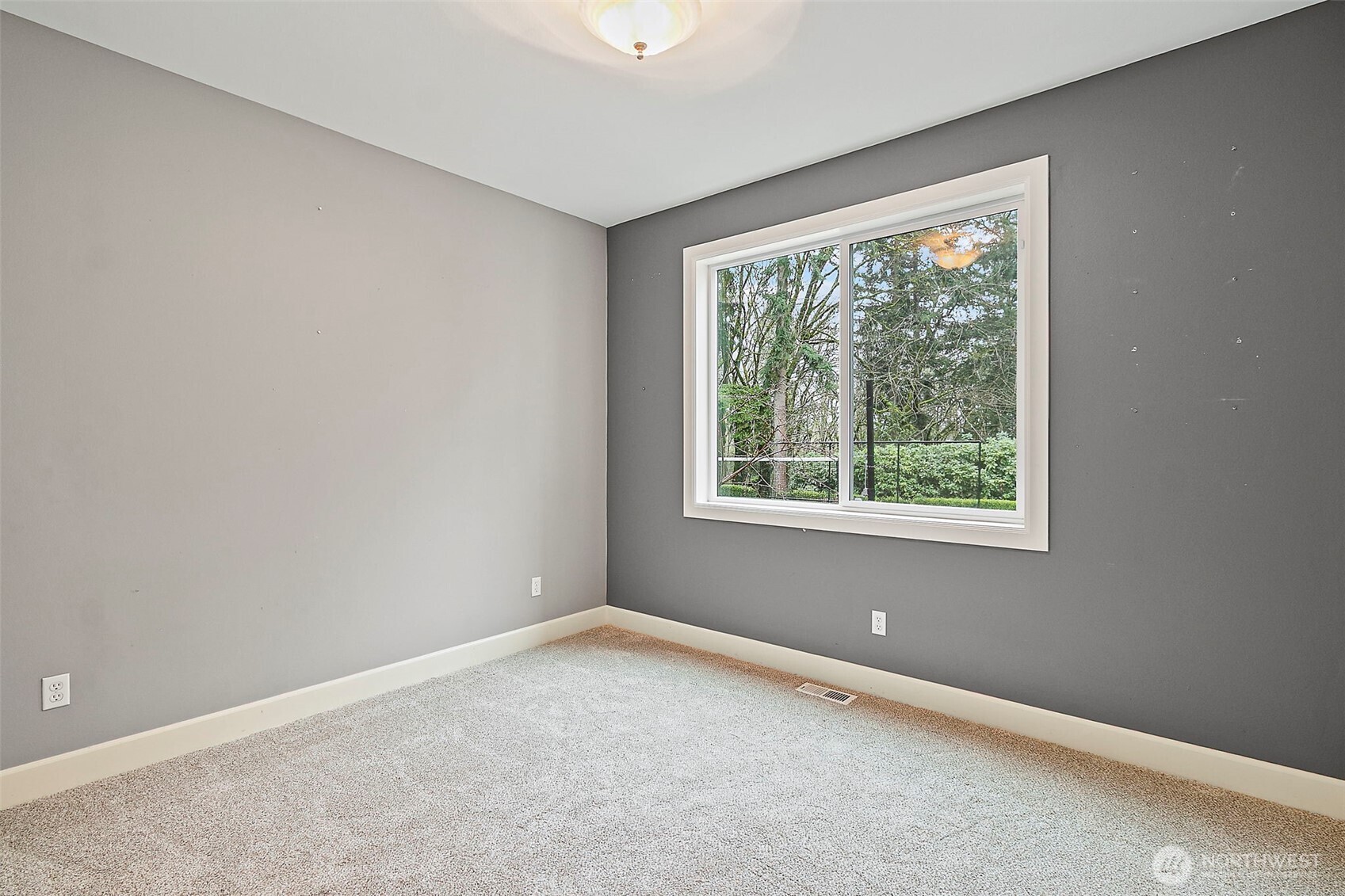 14225 Se 87th Place Property Photo 36
