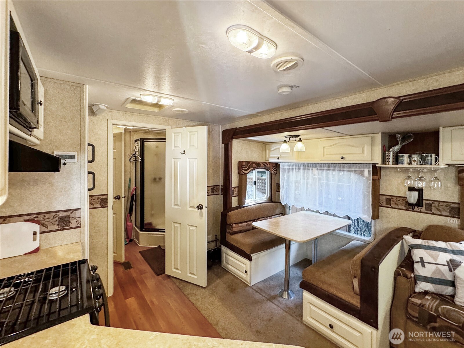 128 1 Jasper Trail Property Photo 12